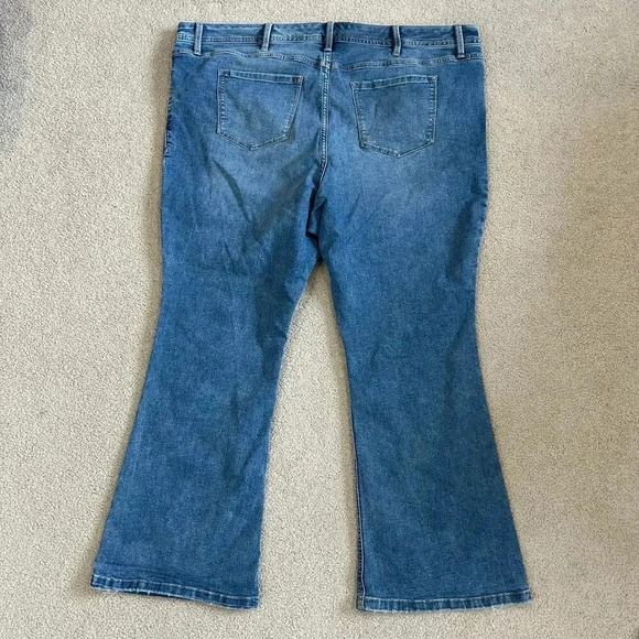 Torrid Luxe Slim Bootcut Leg Jeans Super Stretch High Waist Dark Wash Size 24S - Picture 6 of 10